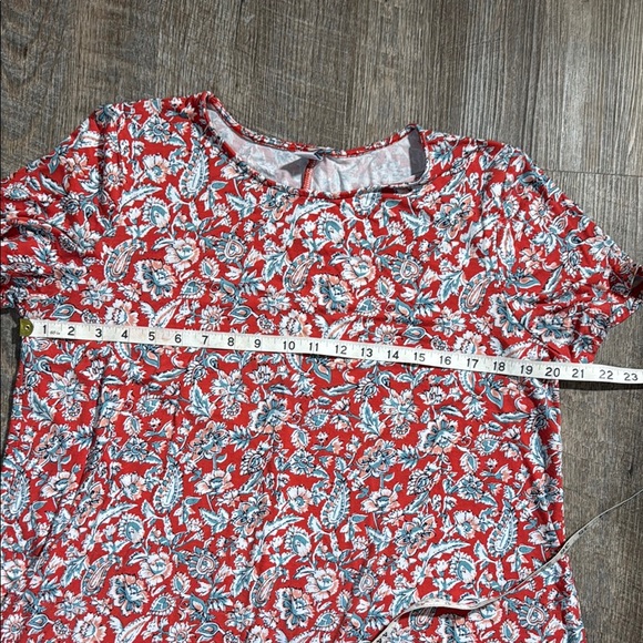 Old Navy Women’s Dress in Red and White Floral - Picture 5 of 7